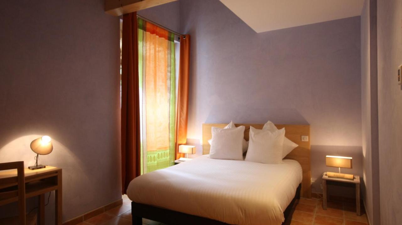 Logis Hotel Restaurant Le Domaine De L'Eau Vive ลาร์ฌองทิแยร์ ภายนอก รูปภาพ
